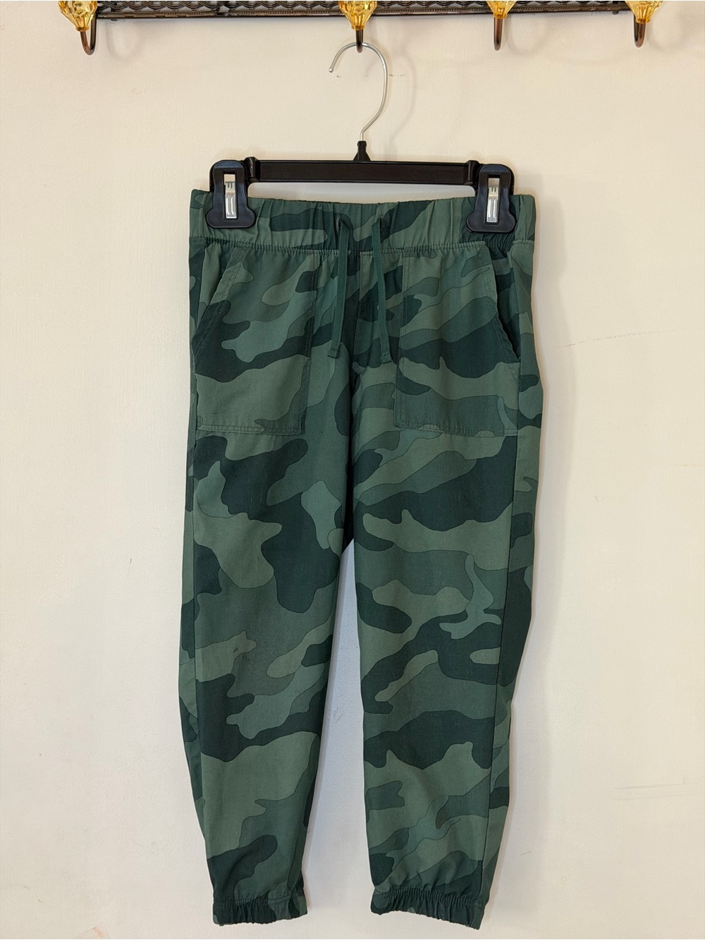 Old Navy Green Camouflage Girls XS 5T Light Weight Breathable Jogger Pants